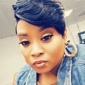 Meet your Posher, Malinda